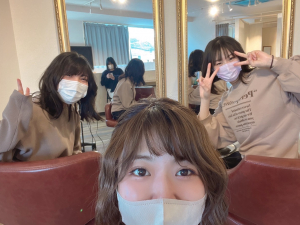 磯子・屛風ヶ浦にある美容室・美容院「TRIPLE-ef（トリプルエフ）」のニュース記事「学生向けヘアメイク講座を開催しています」
